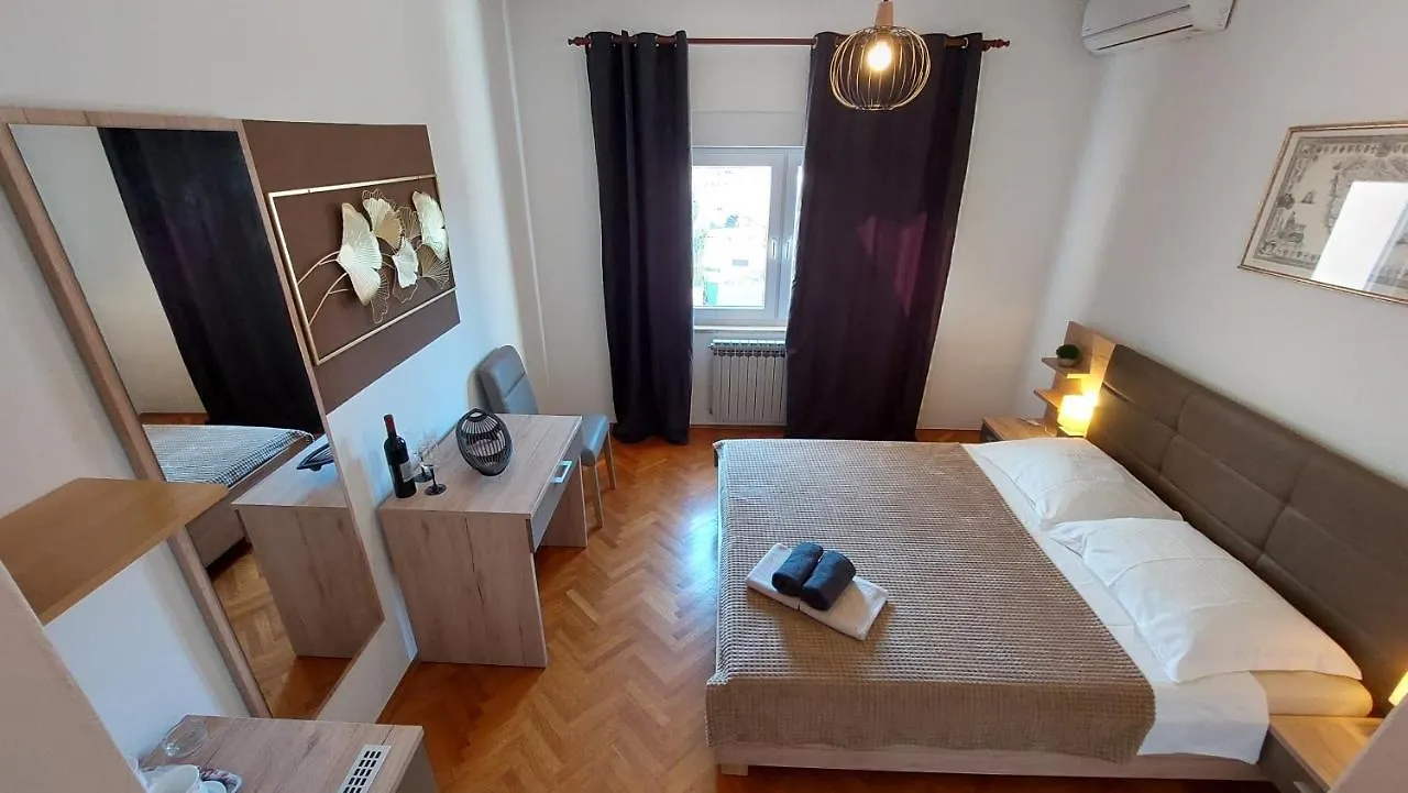 Villa Salvia Rooms And Apartments Rovinj Pensjonat